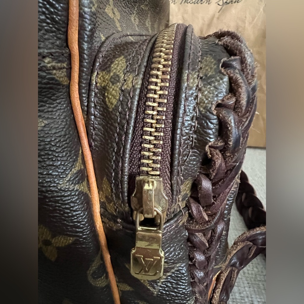 Vintage Boho Louis Vuitton Crossbody Bag - Picture 9 of 14